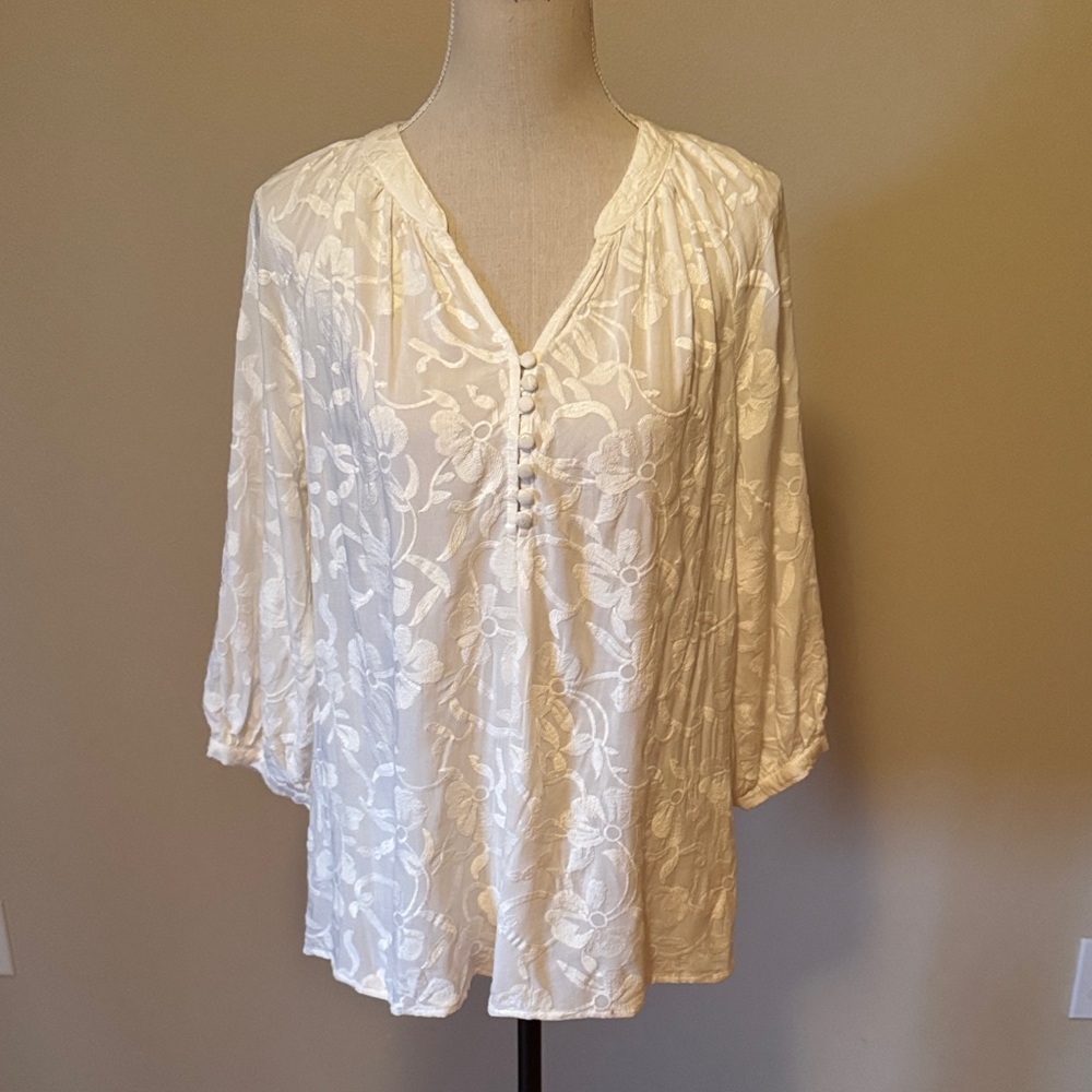 Brixon Ivy White Floral Blouse - Picture 5 of 5